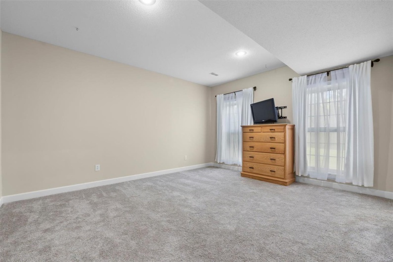 Guest Bedroom/Office with Jack & Jill Full Bath