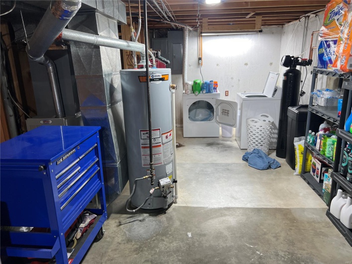 Laundry/Storage Area
