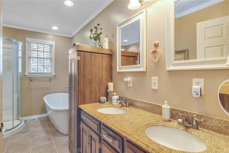 31098 State Highway 51, Marble Hill, Missouri 63764, 5 Bedrooms Bedrooms, 9 Rooms Rooms,2 BathroomsBathrooms,Residential,For Sale,State Highway 51,MAR25022920