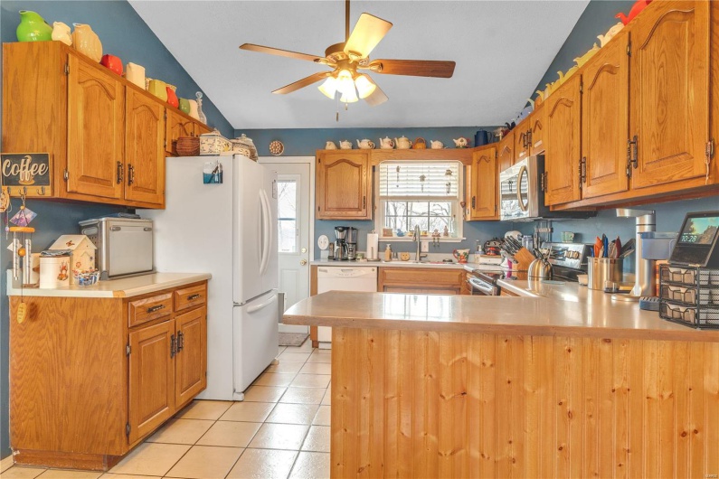 31098 State Highway 51, Marble Hill, Missouri 63764, 5 Bedrooms Bedrooms, 9 Rooms Rooms,2 BathroomsBathrooms,Residential,For Sale,State Highway 51,MAR25022920