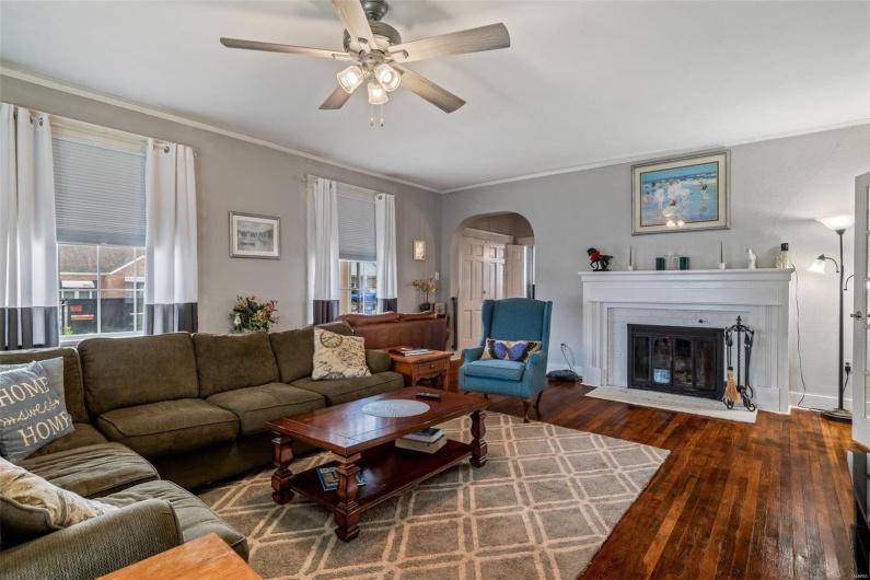 404 Marshall Street, Fredericktown, Missouri 63645, 4 Bedrooms Bedrooms, 9 Rooms Rooms,3 BathroomsBathrooms,Residential,For Sale,Marshall,MAR24060981