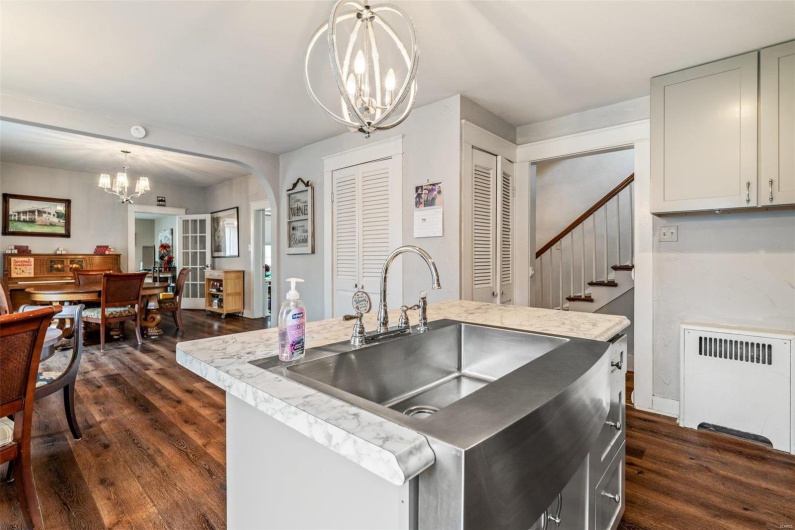 404 Marshall Street, Fredericktown, Missouri 63645, 4 Bedrooms Bedrooms, 9 Rooms Rooms,3 BathroomsBathrooms,Residential,For Sale,Marshall,MAR24060981