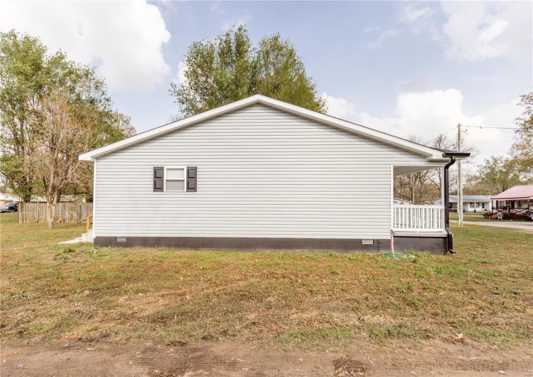 305 W Poplar, East Prairie, Missouri 63845, 3 Bedrooms Bedrooms, 8 Rooms Rooms,2 BathroomsBathrooms,Residential,For Sale,W Poplar,MAR25022849
