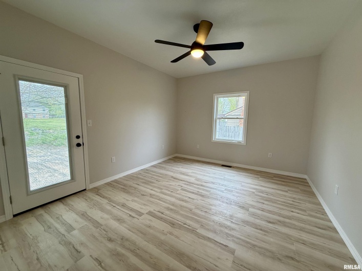 1306 LAURA Lane, Marion, Illinois 62959, 3 Bedrooms Bedrooms, 0 ,2 BathroomsBathrooms,Residential,For Sale,LAURA,0,RMAQC4262234