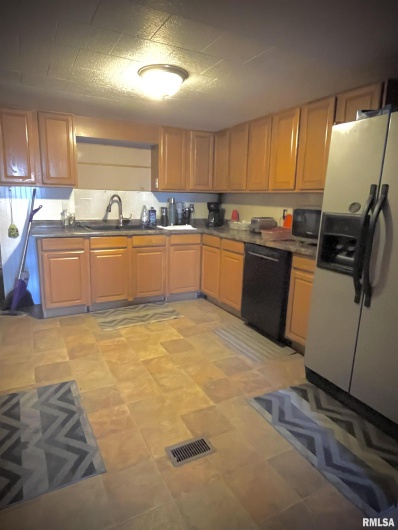 225 ARROWHEAD Drive, Goreville, Illinois 62939, 4 Bedrooms Bedrooms, 0 ,1 BathroomBathrooms,Residential,For Sale,ARROWHEAD,0,RMAQC4262253