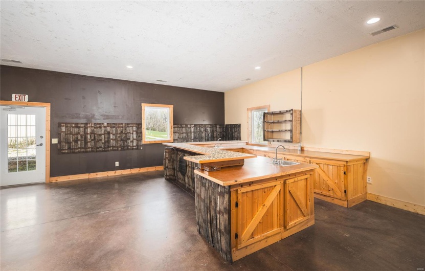21124 Cave Road, Ste Genevieve, Missouri 63670, ,Commercial Sale,For Sale,Cave,MAR25023289
