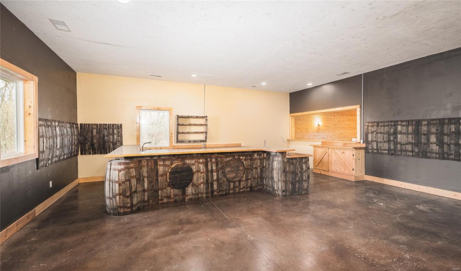 21124 Cave Road, Ste Genevieve, Missouri 63670, ,Commercial Sale,For Sale,Cave,MAR25023289