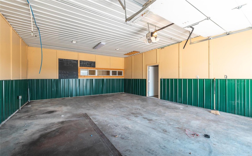 21124 Cave Road, Ste Genevieve, Missouri 63670, ,Commercial Sale,For Sale,Cave,MAR25023289