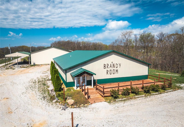 21124 Cave Road, Ste Genevieve, Missouri 63670, ,Commercial Sale,For Sale,Cave,MAR25023289