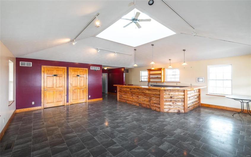 21124 Cave Road, Ste Genevieve, Missouri 63670, ,Commercial Sale,For Sale,Cave,MAR25023289