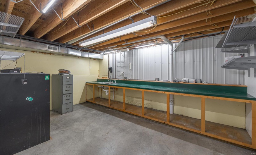 21124 Cave Road, Ste Genevieve, Missouri 63670, ,Commercial Sale,For Sale,Cave,MAR25023289