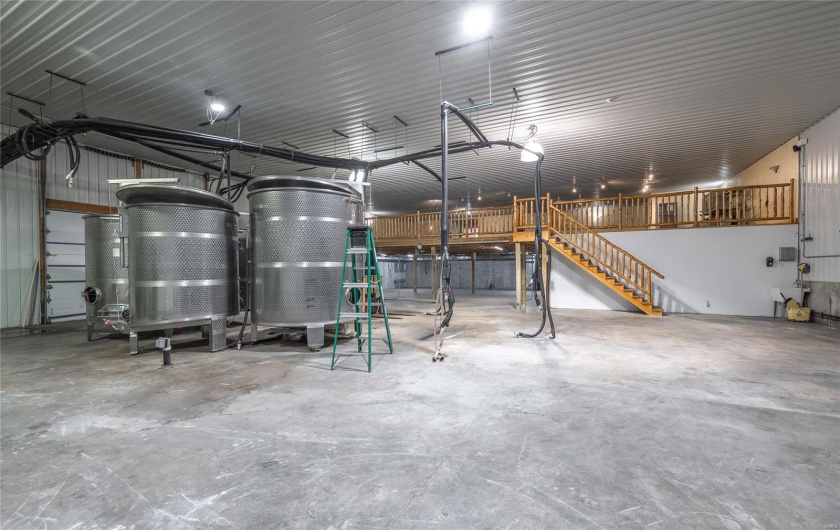 21124 Cave Road, Ste Genevieve, Missouri 63670, ,Commercial Sale,For Sale,Cave,MAR25023289