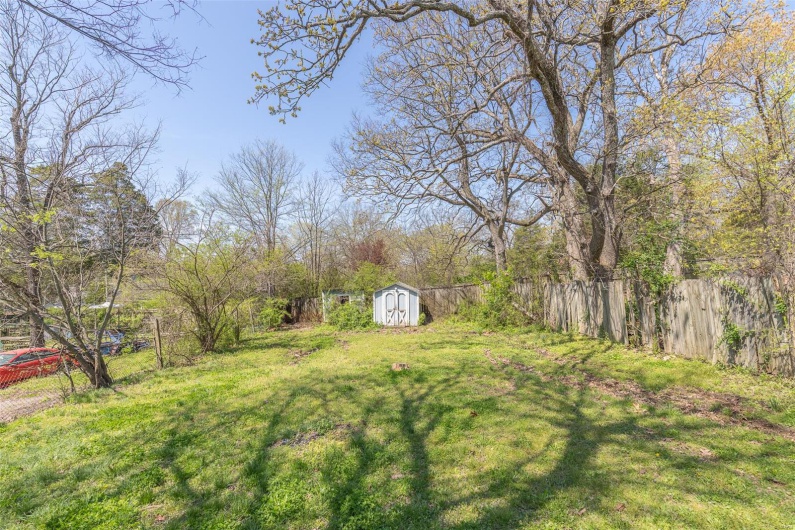 1423 North Main Street, Poplar Bluff, Missouri 63901, 3 Bedrooms Bedrooms, 7 Rooms Rooms,2 BathroomsBathrooms,Residential,For Sale,North Main Street,MAR25022717