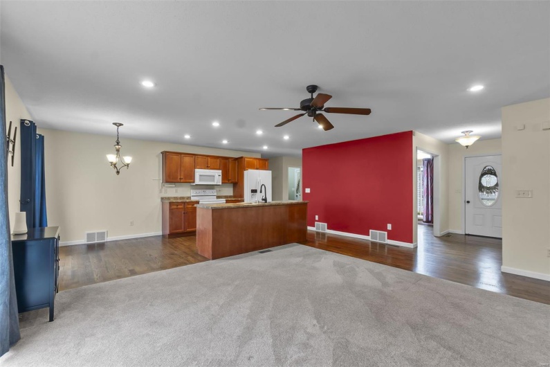 156 Glen Drive, Jackson, Missouri 63755, 5 Bedrooms Bedrooms, 13 Rooms Rooms,2 BathroomsBathrooms,Residential,For Sale,Glen,MAR25023282