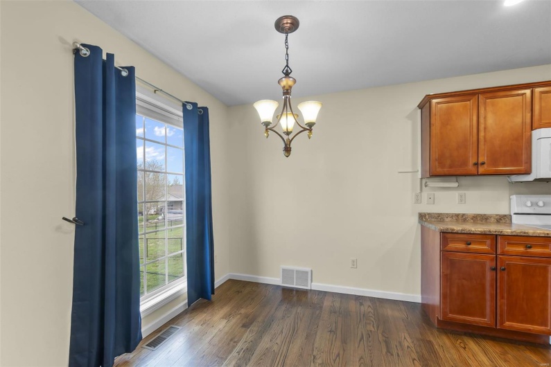 156 Glen Drive, Jackson, Missouri 63755, 5 Bedrooms Bedrooms, 13 Rooms Rooms,2 BathroomsBathrooms,Residential,For Sale,Glen,MAR25023282