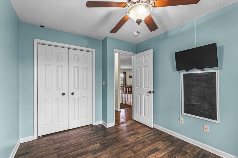 156 Glen Drive, Jackson, Missouri 63755, 5 Bedrooms Bedrooms, 13 Rooms Rooms,2 BathroomsBathrooms,Residential,For Sale,Glen,MAR25023282