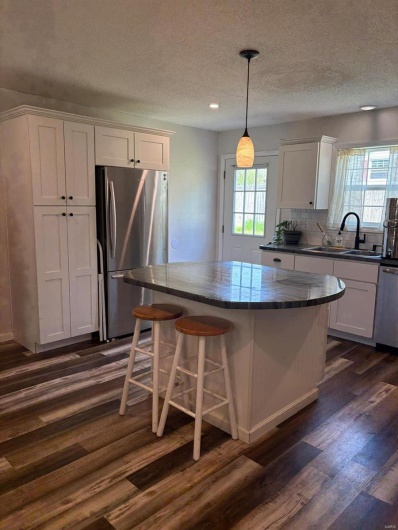 10817 Cabin Lane, Dexter, Missouri 63841, 3 Bedrooms Bedrooms, 8 Rooms Rooms,2 BathroomsBathrooms,Residential,For Sale,Cabin,MAR25023306