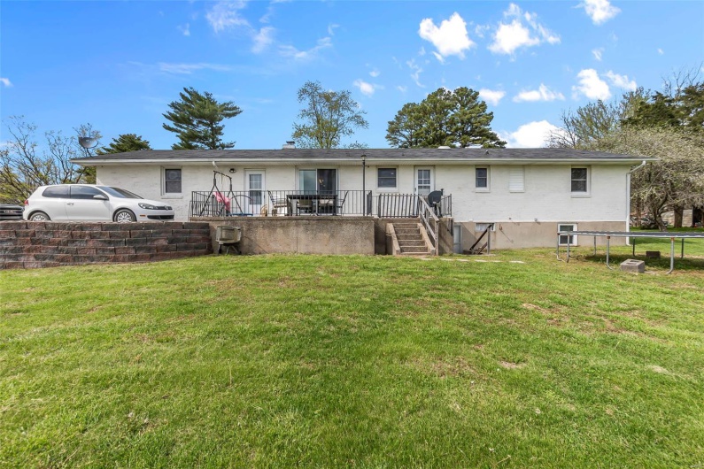 3150 State Hwy Y, Jackson, Missouri 63701, 4 Bedrooms Bedrooms, 5 Rooms Rooms,2 BathroomsBathrooms,Residential,For Sale,State Hwy Y,MAR25023005