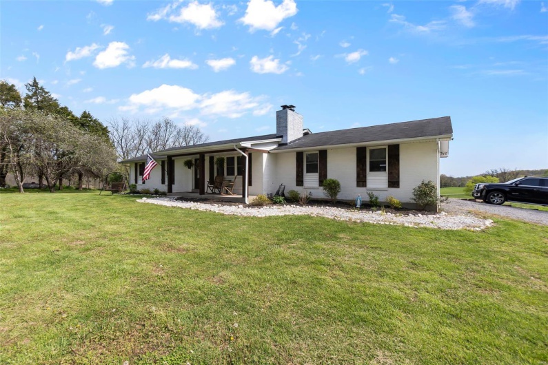 3150 State Hwy Y, Jackson, Missouri 63701, 4 Bedrooms Bedrooms, 5 Rooms Rooms,2 BathroomsBathrooms,Residential,For Sale,State Hwy Y,MAR25023005