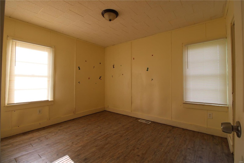 476 D Street, Qulin, Missouri 63961, 3 Bedrooms Bedrooms, 6 Rooms Rooms,2 BathroomsBathrooms,Residential,For Sale,D,MAR25022693