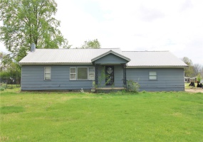 476 D Street, Qulin, Missouri 63961, 3 Bedrooms Bedrooms, 6 Rooms Rooms,2 BathroomsBathrooms,Residential,For Sale,D,MAR25022693