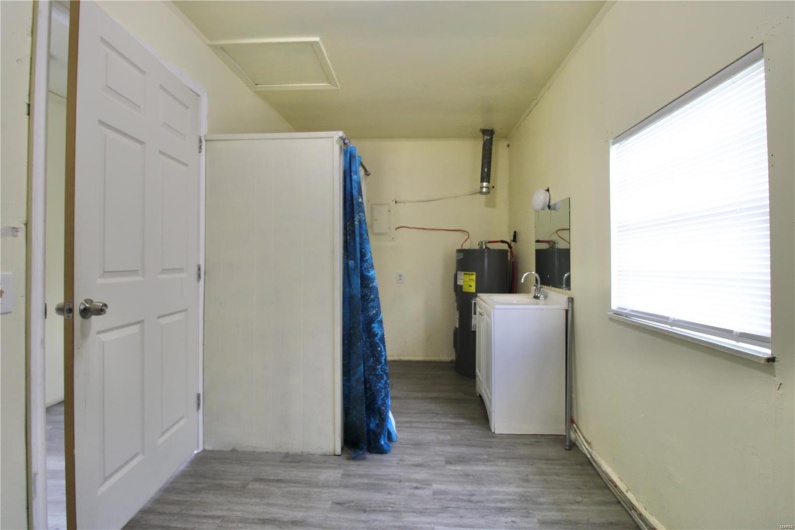 476 D Street, Qulin, Missouri 63961, 3 Bedrooms Bedrooms, 6 Rooms Rooms,2 BathroomsBathrooms,Residential,For Sale,D,MAR25022693
