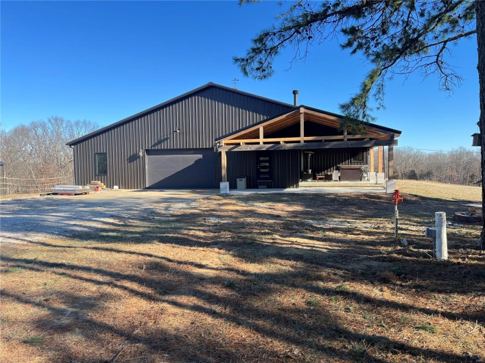 15096 Highway T, Perryville, Missouri 63775, 2 Bedrooms Bedrooms, 5 Rooms Rooms,1 BathroomBathrooms,Residential,For Sale,Highway T,MAR25003543