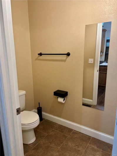 15096 Highway T, Perryville, Missouri 63775, 2 Bedrooms Bedrooms, 5 Rooms Rooms,1 BathroomBathrooms,Residential,For Sale,Highway T,MAR25003543