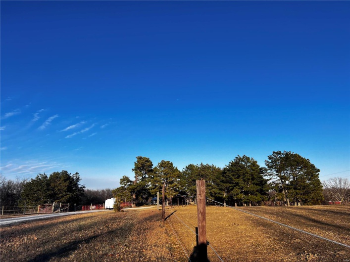 15096 Highway T, Perryville, Missouri 63775, 2 Bedrooms Bedrooms, 5 Rooms Rooms,1 BathroomBathrooms,Residential,For Sale,Highway T,MAR25003543