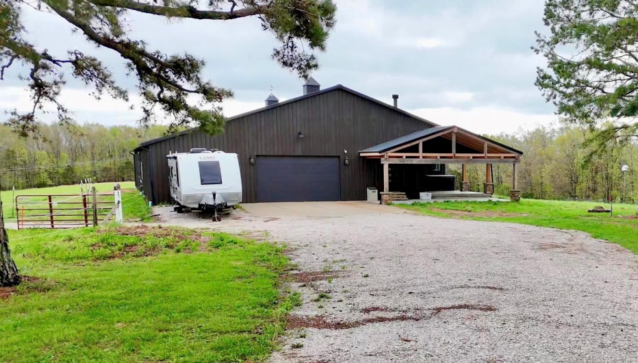 15096 Highway T, Perryville, Missouri 63775, 2 Bedrooms Bedrooms, 5 Rooms Rooms,1 BathroomBathrooms,Residential,For Sale,Highway T,MAR25003543