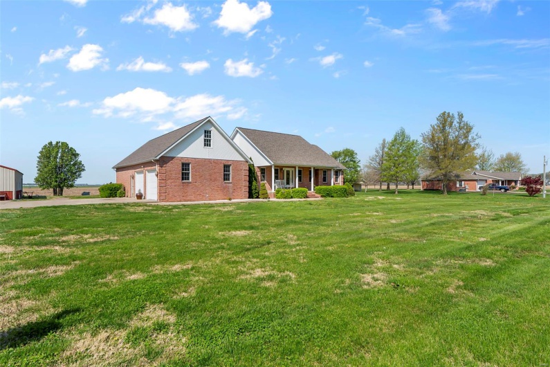 661 County Highway 261, Oran, Missouri 63771, 3 Bedrooms Bedrooms, 12 Rooms Rooms,3 BathroomsBathrooms,Residential,For Sale,County Highway 261,MAR25023052