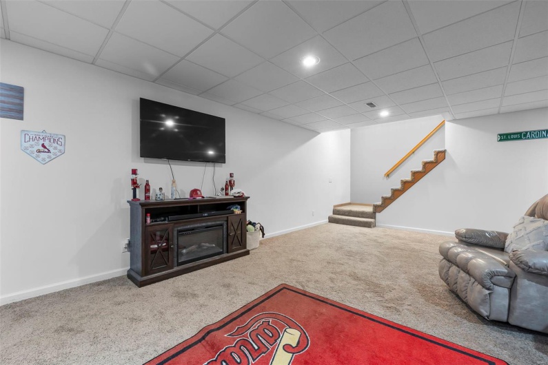 661 County Highway 261, Oran, Missouri 63771, 3 Bedrooms Bedrooms, 12 Rooms Rooms,3 BathroomsBathrooms,Residential,For Sale,County Highway 261,MAR25023052
