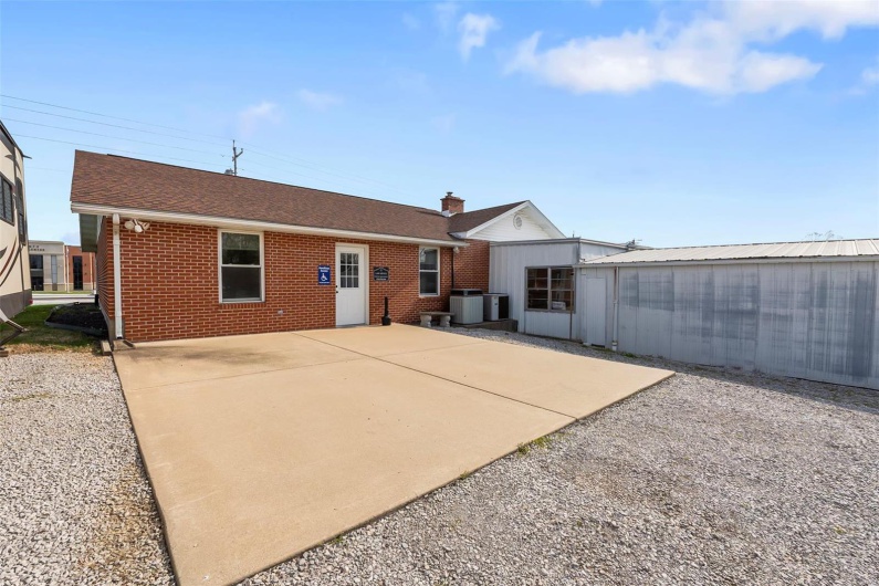 407 Saint Joseph, Perryville, Missouri 63775, ,Commercial Sale,For Sale,Saint Joseph,MAR25022163
