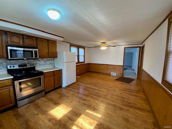 401 Waters Street, Perryville, Missouri 63775, 2 Bedrooms Bedrooms, 6 Rooms Rooms,1 BathroomBathrooms,Residential,For Sale,Waters,MAR25022884