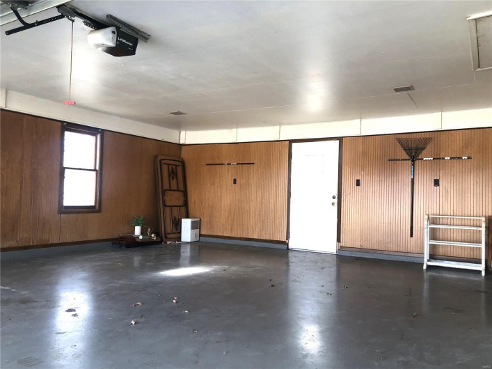1210 Prairie, Bloomfield, Missouri 63825, 3 Bedrooms Bedrooms, 9 Rooms Rooms,2 BathroomsBathrooms,Residential,For Sale,Prairie,MAR24075593