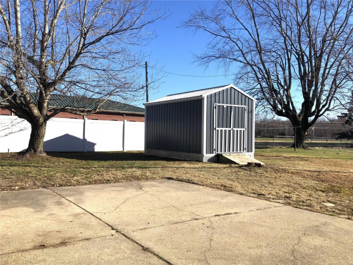 1210 Prairie, Bloomfield, Missouri 63825, 3 Bedrooms Bedrooms, 9 Rooms Rooms,2 BathroomsBathrooms,Residential,For Sale,Prairie,MAR24075593