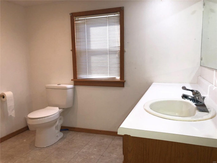 1210 Prairie, Bloomfield, Missouri 63825, 3 Bedrooms Bedrooms, 9 Rooms Rooms,2 BathroomsBathrooms,Residential,For Sale,Prairie,MAR24075593
