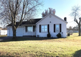 1210 Prairie, Bloomfield, Missouri 63825, 3 Bedrooms Bedrooms, 9 Rooms Rooms,2 BathroomsBathrooms,Residential,For Sale,Prairie,MAR24075593