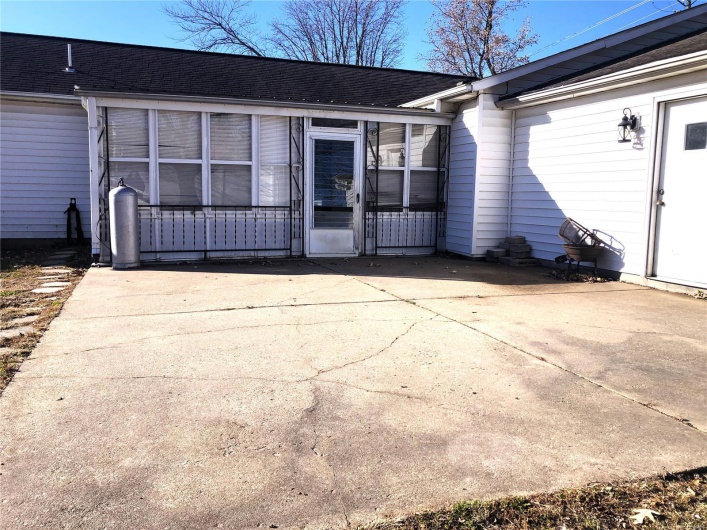 1210 Prairie, Bloomfield, Missouri 63825, 3 Bedrooms Bedrooms, 9 Rooms Rooms,2 BathroomsBathrooms,Residential,For Sale,Prairie,MAR24075593