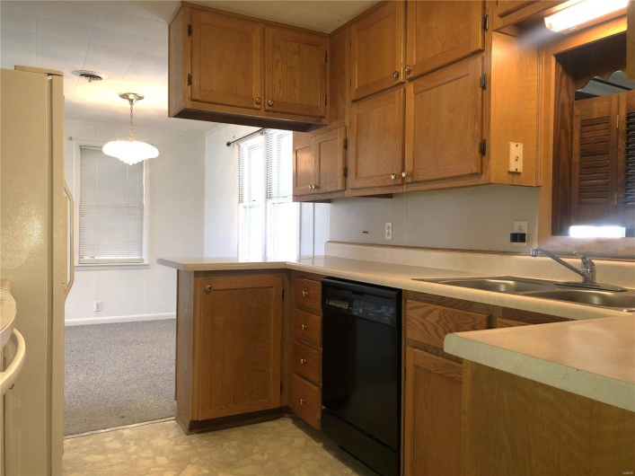 1210 Prairie, Bloomfield, Missouri 63825, 3 Bedrooms Bedrooms, 9 Rooms Rooms,2 BathroomsBathrooms,Residential,For Sale,Prairie,MAR24075593