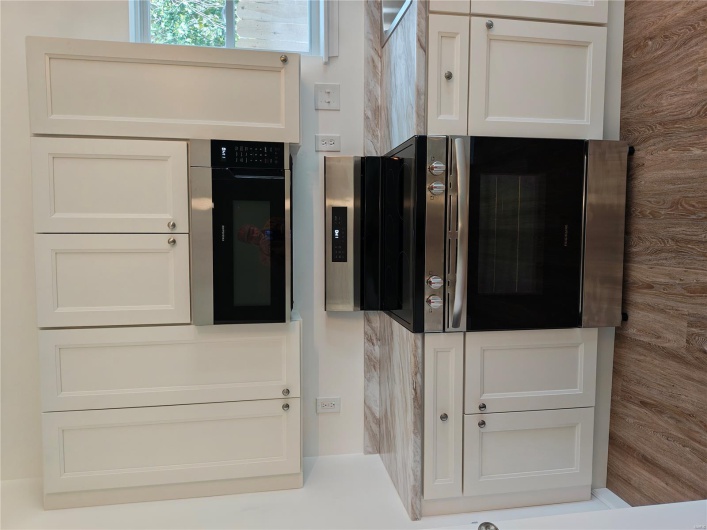 stainless steel Frigidaire appliances included