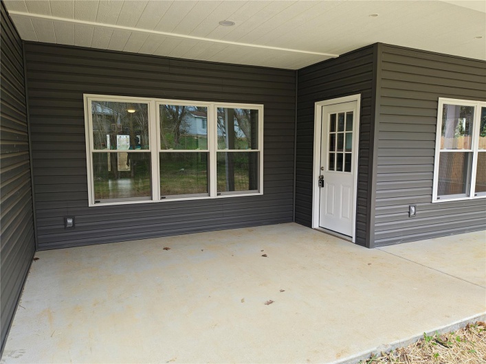 Covered rear patio