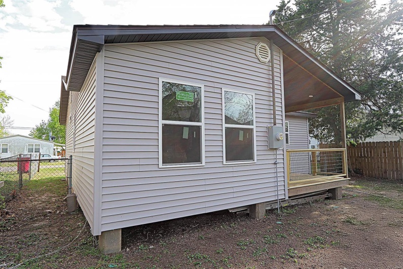 804 McPheeters, Oran, Missouri 63771, 2 Bedrooms Bedrooms, 4 Rooms Rooms,2 BathroomsBathrooms,Residential,For Sale,McPheeters,MAR25023541