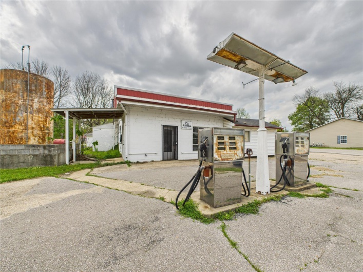 205 Main Street, Gideon, Missouri 63848, ,Commercial Sale,For Sale,Main,MAR25023813