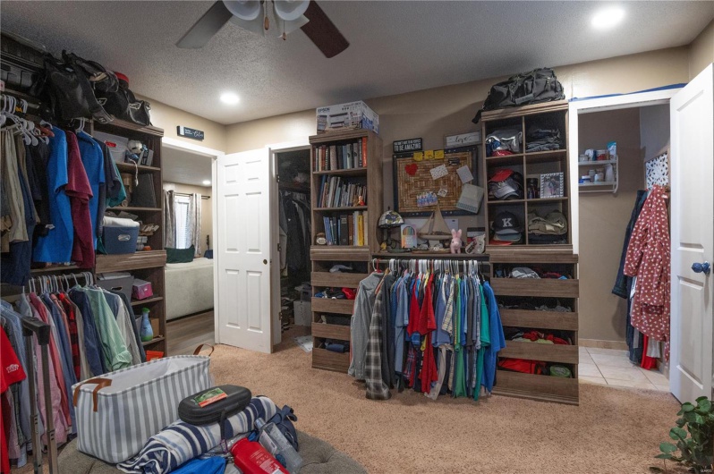 2018 Woodland Road, Poplar Bluff, Missouri 63901, 3 Bedrooms Bedrooms, 9 Rooms Rooms,2 BathroomsBathrooms,Residential,For Sale,Woodland,MAR25023834