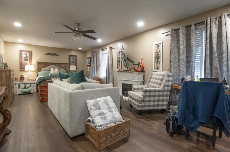 2018 Woodland Road, Poplar Bluff, Missouri 63901, 3 Bedrooms Bedrooms, 9 Rooms Rooms,2 BathroomsBathrooms,Residential,For Sale,Woodland,MAR25023834