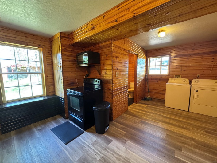 658 Bailey Lane, Wappapello, Missouri 63966, 2 Bedrooms Bedrooms, 6 Rooms Rooms,1 BathroomBathrooms,Residential,For Sale,Bailey,MAR25023796