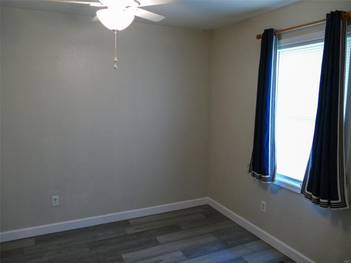 214 Mont Rouge Drive, Bonne Terre, Missouri 63628, 2 Bedrooms Bedrooms, 8 Rooms Rooms,1 BathroomBathrooms,Residential,For Sale,Mont Rouge,MAR25023864