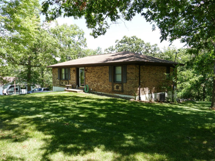 214 Mont Rouge Drive, Bonne Terre, Missouri 63628, 2 Bedrooms Bedrooms, 8 Rooms Rooms,1 BathroomBathrooms,Residential,For Sale,Mont Rouge,MAR25023864