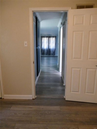 214 Mont Rouge Drive, Bonne Terre, Missouri 63628, 2 Bedrooms Bedrooms, 8 Rooms Rooms,1 BathroomBathrooms,Residential,For Sale,Mont Rouge,MAR25023864